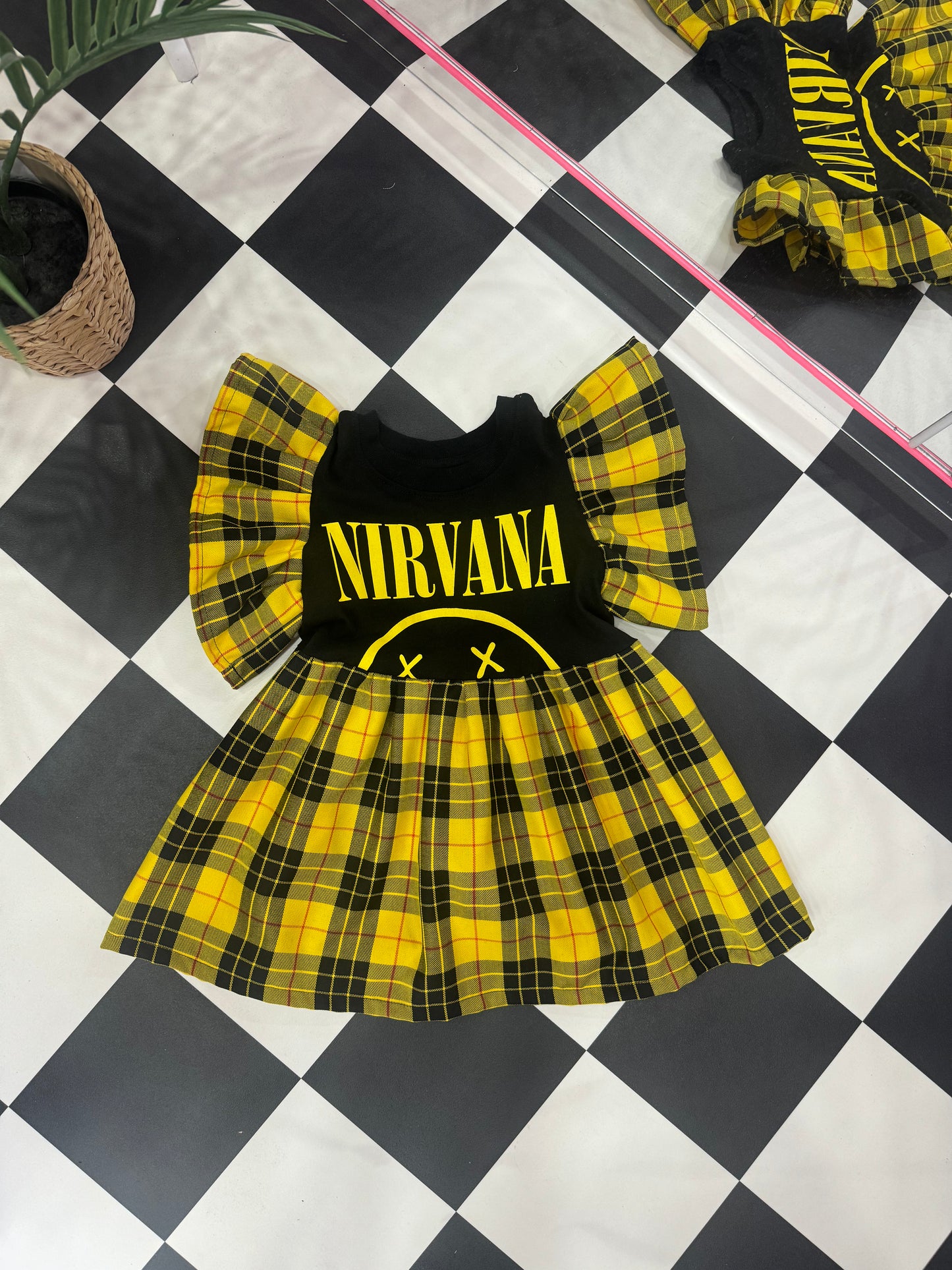 NIRVANA KIDS SMOCK (3-4)