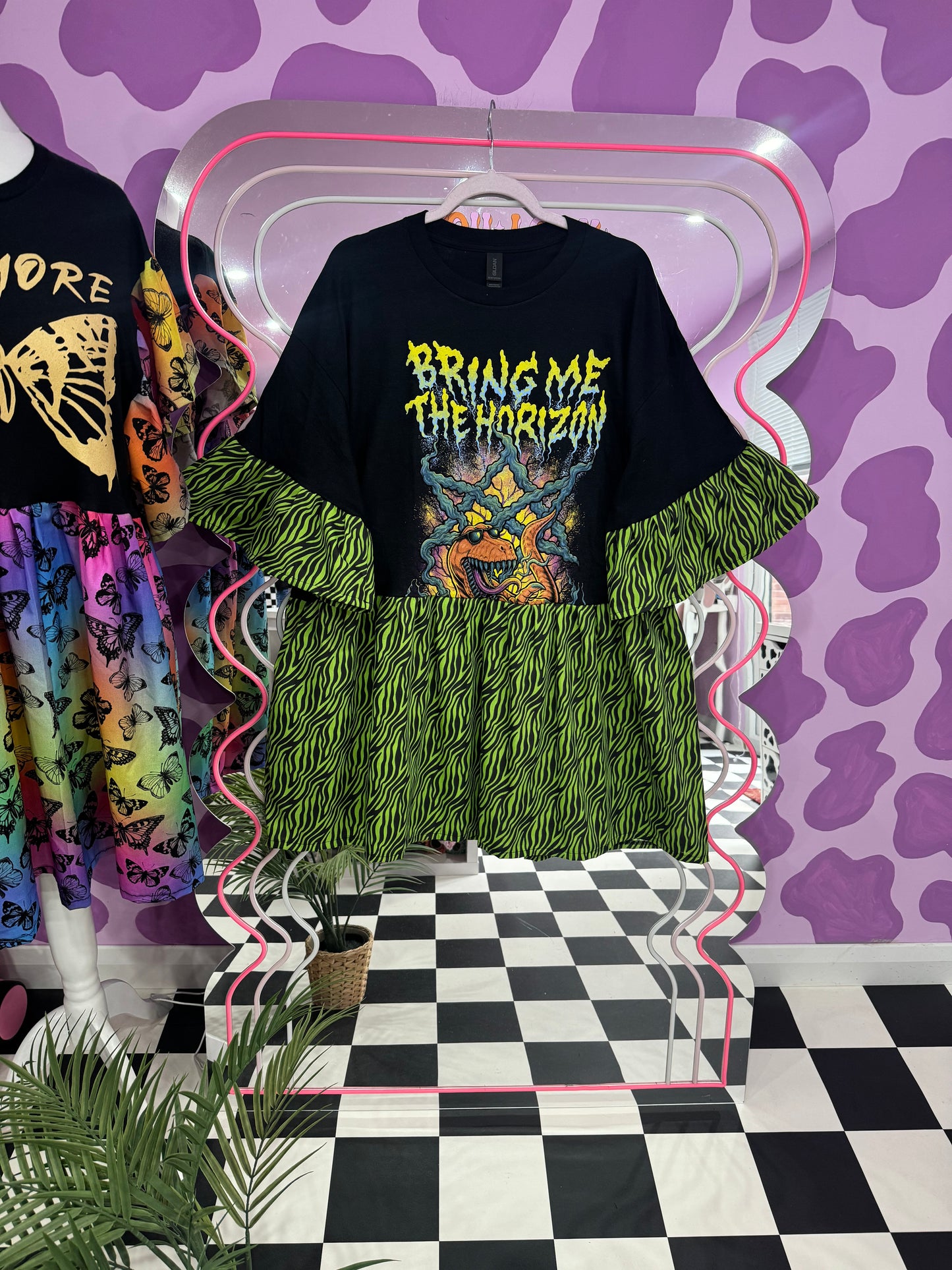 BMTH SMOCK (XL)