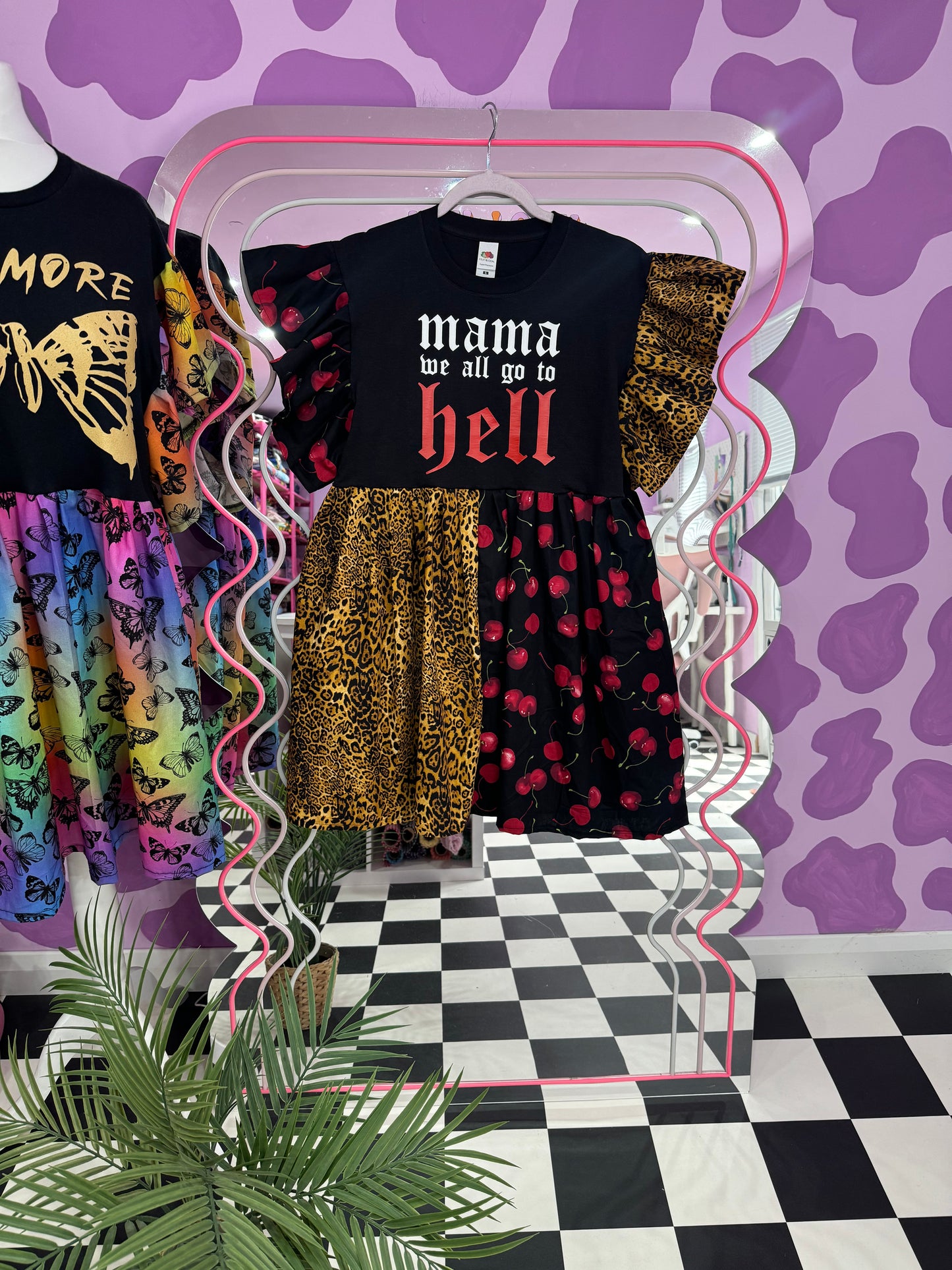 MAMA WE ALL GO TO HELL SMOCK (S)