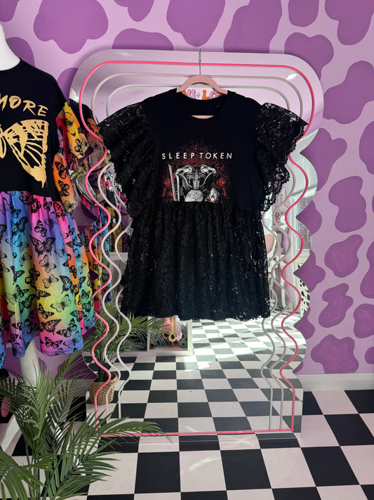 SLEEP TOKEN SMOCK (M)