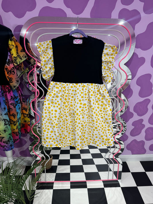 SAMPLE SALE - WHITE SMILEY SMOCK (S)