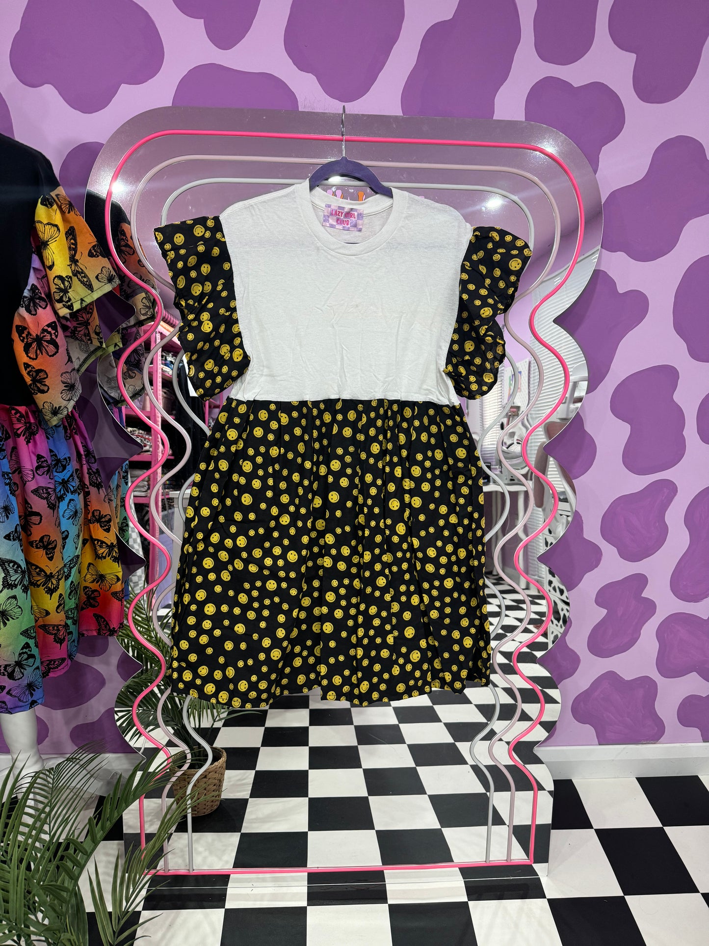 SAMPLE SALE - BLACK SMILEY SMOCK (S)