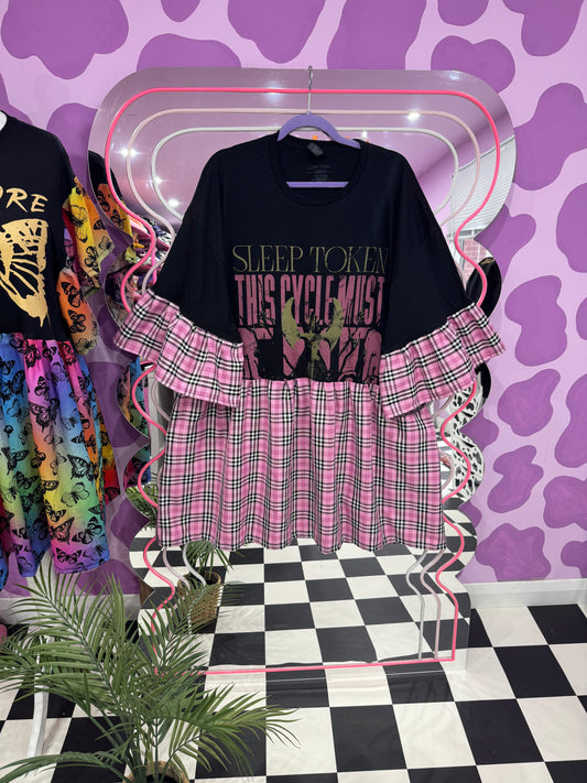 SLEEP TOKEN PINK TARTAN SMOCK (2XL)