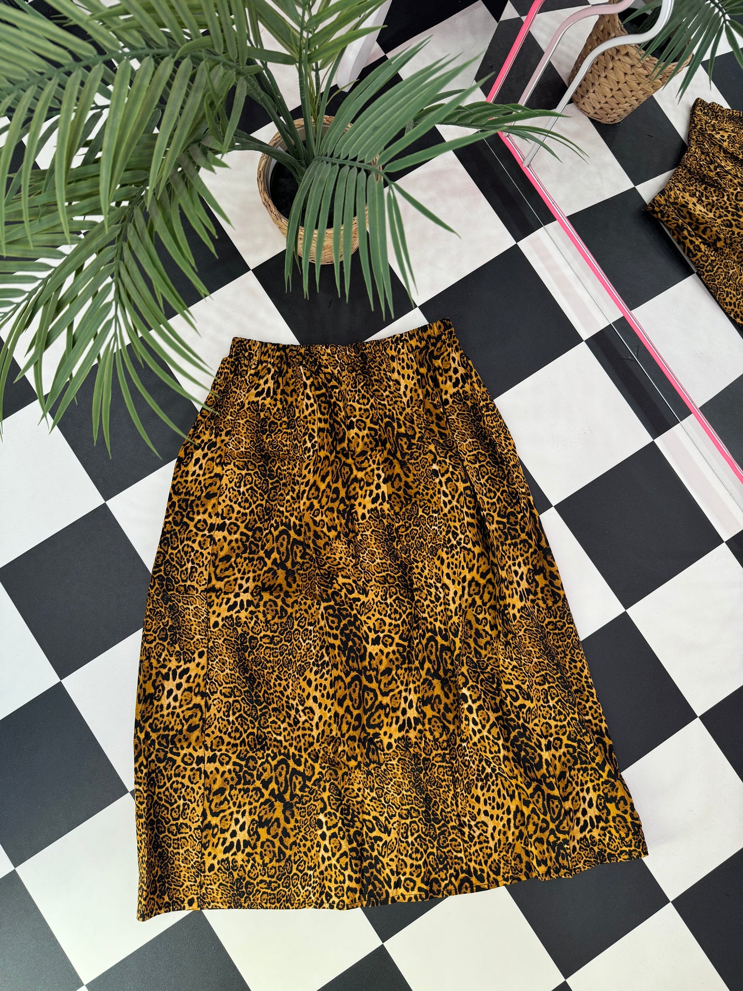 SAMPLE SALE - LEOPARD PRINT MIDI SKIRT (12)